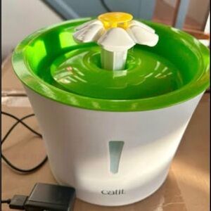 Catit Flower Fountain - White and Bright Green Pet Water Dispenser